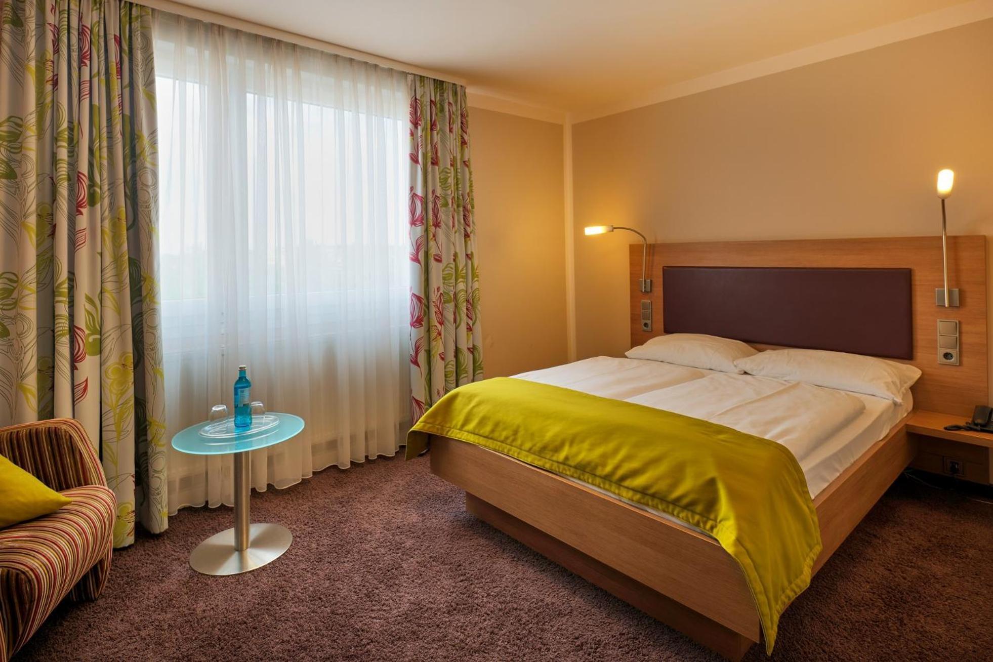 Trip Inn Posthotel Dueren Düren - Eifel Exterior foto